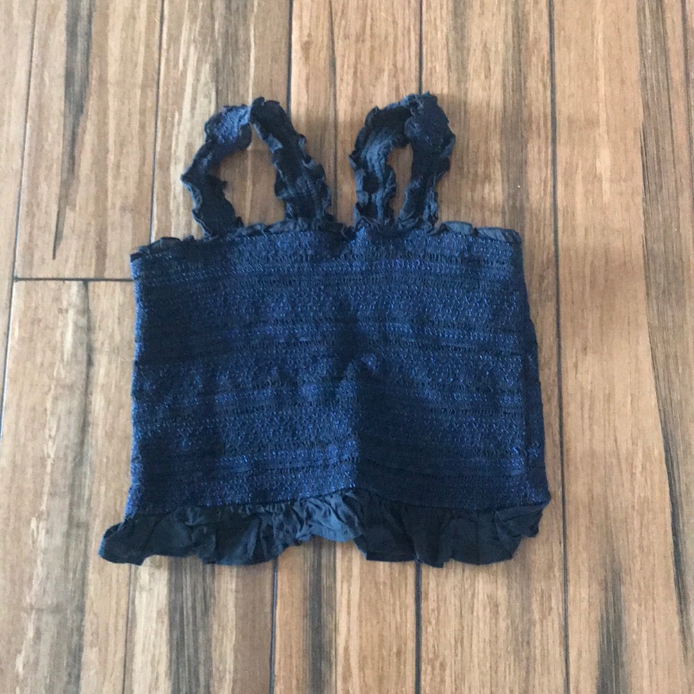 Cute blue and black top